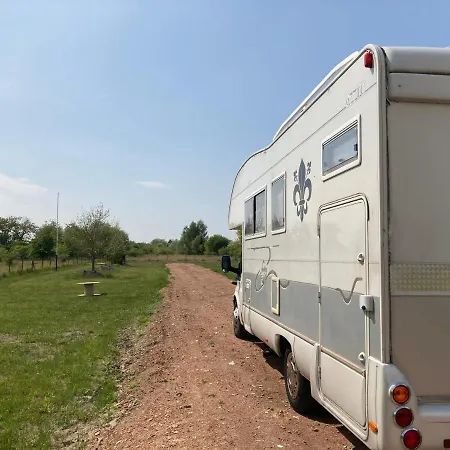 Camping Stellplatz Am Alten Bahnhof *